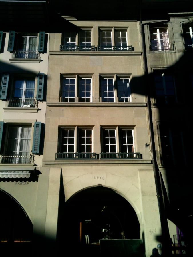 Historical, Bright & Beautiful In Old City - 3Rd Floor 베른 외부 사진